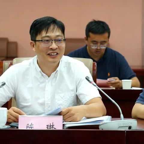 探索中国基础教育网，链接教育资源与未来