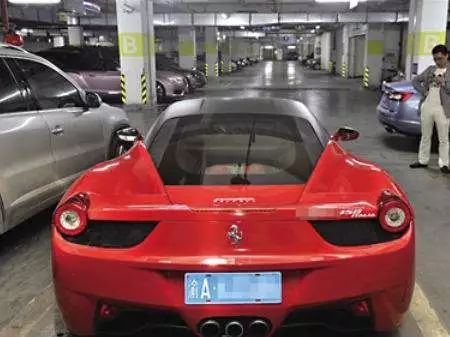 大妈弄翻价值20万摩托车失联，车主索赔一千后遭遇失联事件