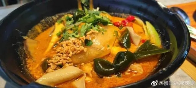 麻辣烫吃出蚯蚓，杨国福食品安全警钟为谁而鸣？