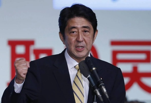 安倍晋三，政治遗产与争议交织的复杂人生