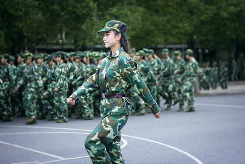 军训新风尚，网民评选军训服亮相在即