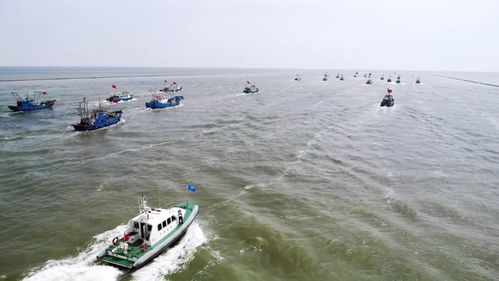 黄渤海区三万渔船竞相出海争鲜启航