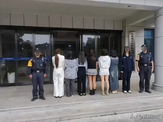 KTV内17名男女吸毒现形，黑暗角落被一锅端