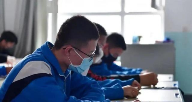 西安紧急停课背后，校园防疫的挑战与深层思考