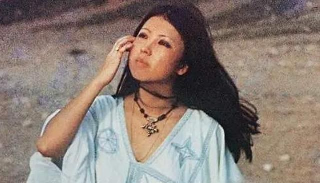三毛之死，追寻与放逐的永恒悖论