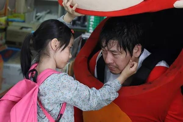 副校长获奖章背后，爱与责任的艰难抉择与家庭悲剧