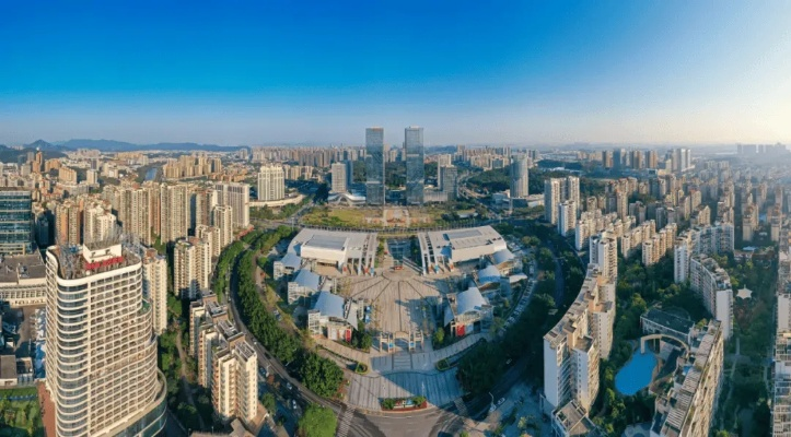从2018政府工作报告看中国发展新蓝图，回顾、展望与实施路径