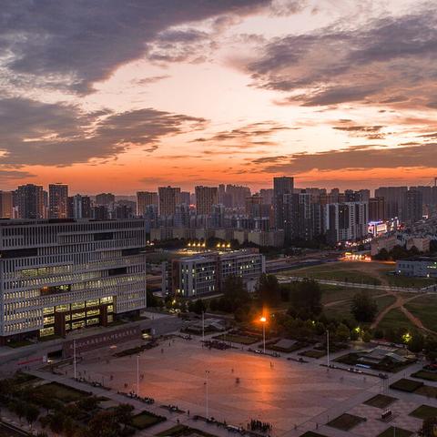 新一轮双一流建设高校名单公布，高等教育改革开启新征程