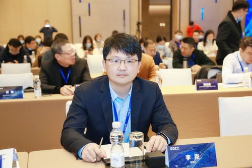 丁业现，在平凡中铸就非凡之路