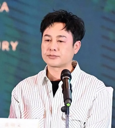 张颂文，此刻应站出来回应了