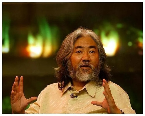 张纪中否认张颂文拍戏被丢野外传闻，从未听说此事