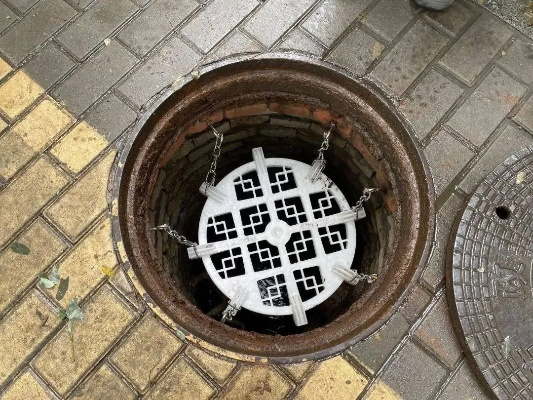 沈阳检查井，城市地下脉络的守护者与现代转型