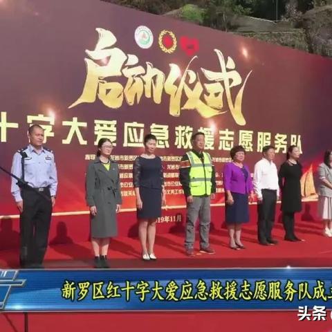 中国游客英勇救援，口咬头发展现人间大爱瞬间